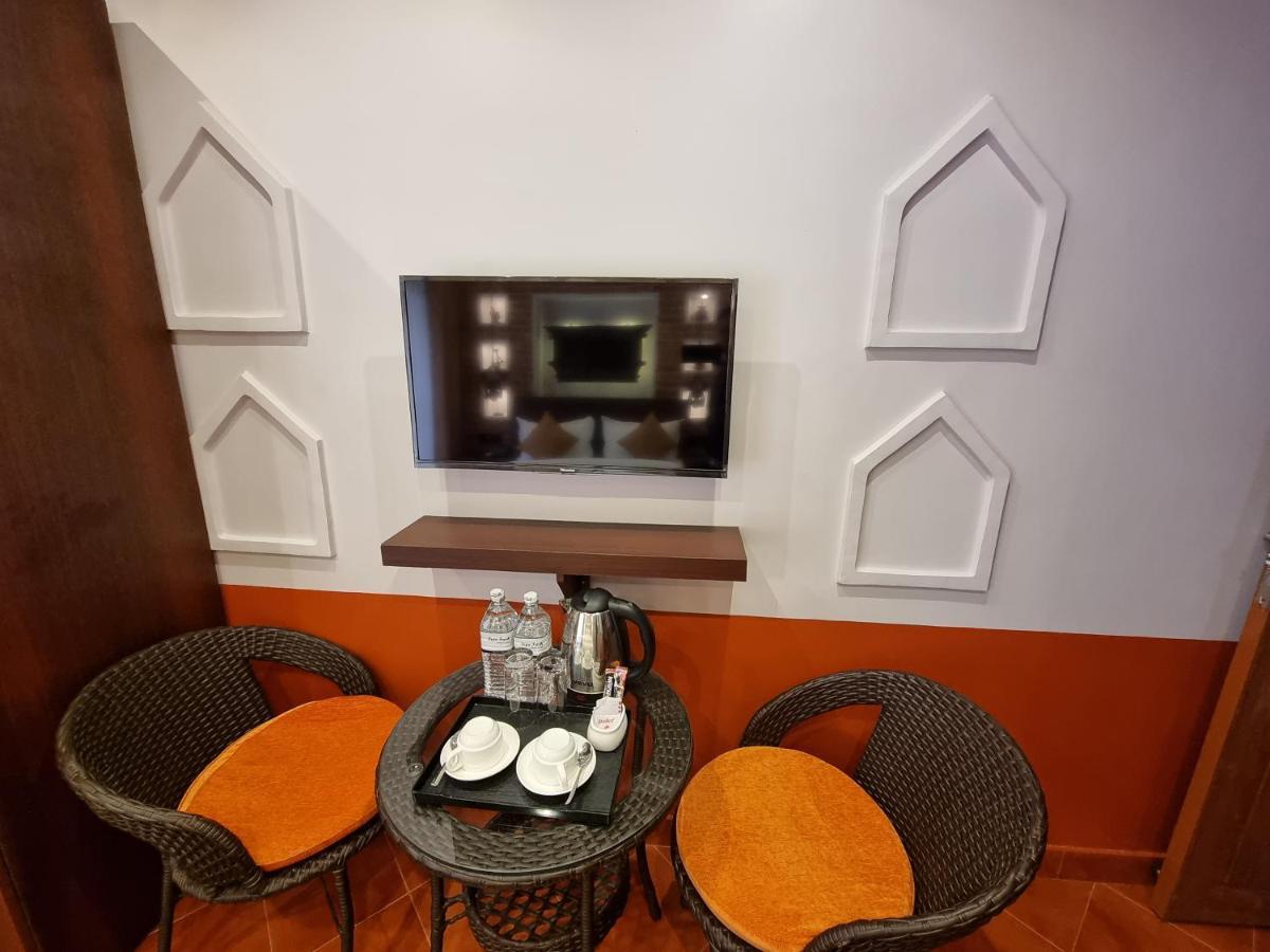 Chautari Boutique Hotel Pokhara Luaran gambar