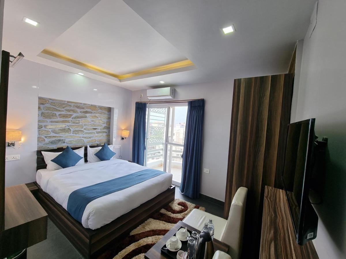 Chautari Boutique Hotel Pokhara Luaran gambar