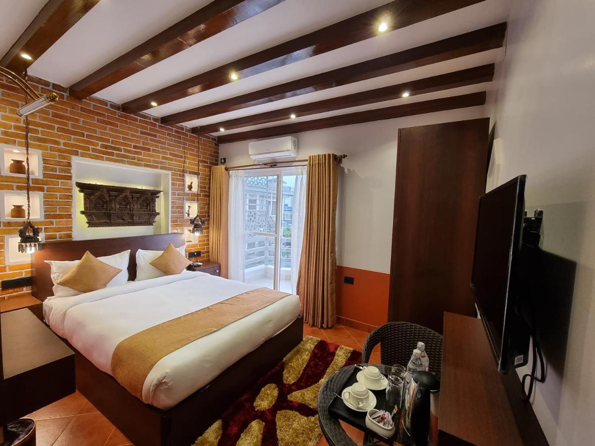 Chautari Boutique Hotel Pokhara Luaran gambar