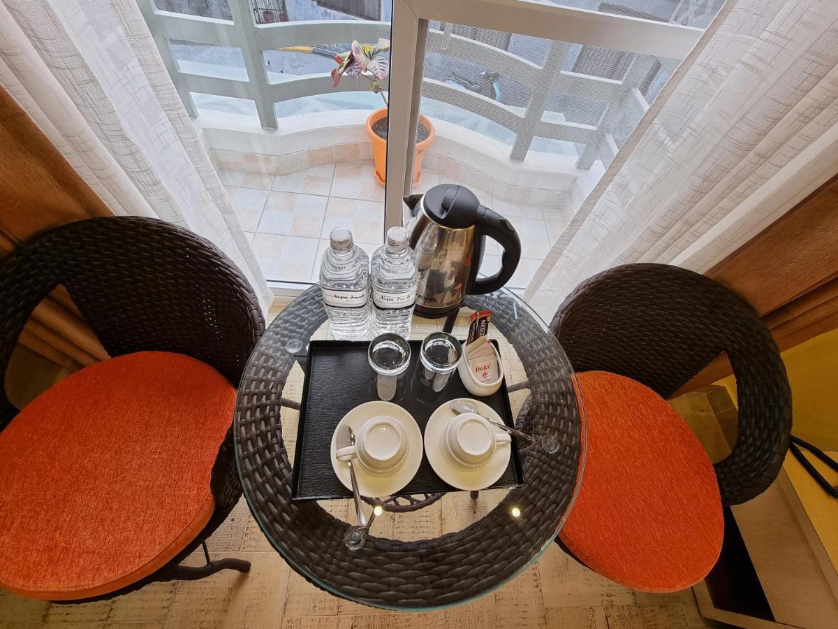 Chautari Boutique Hotel Pokhara Luaran gambar