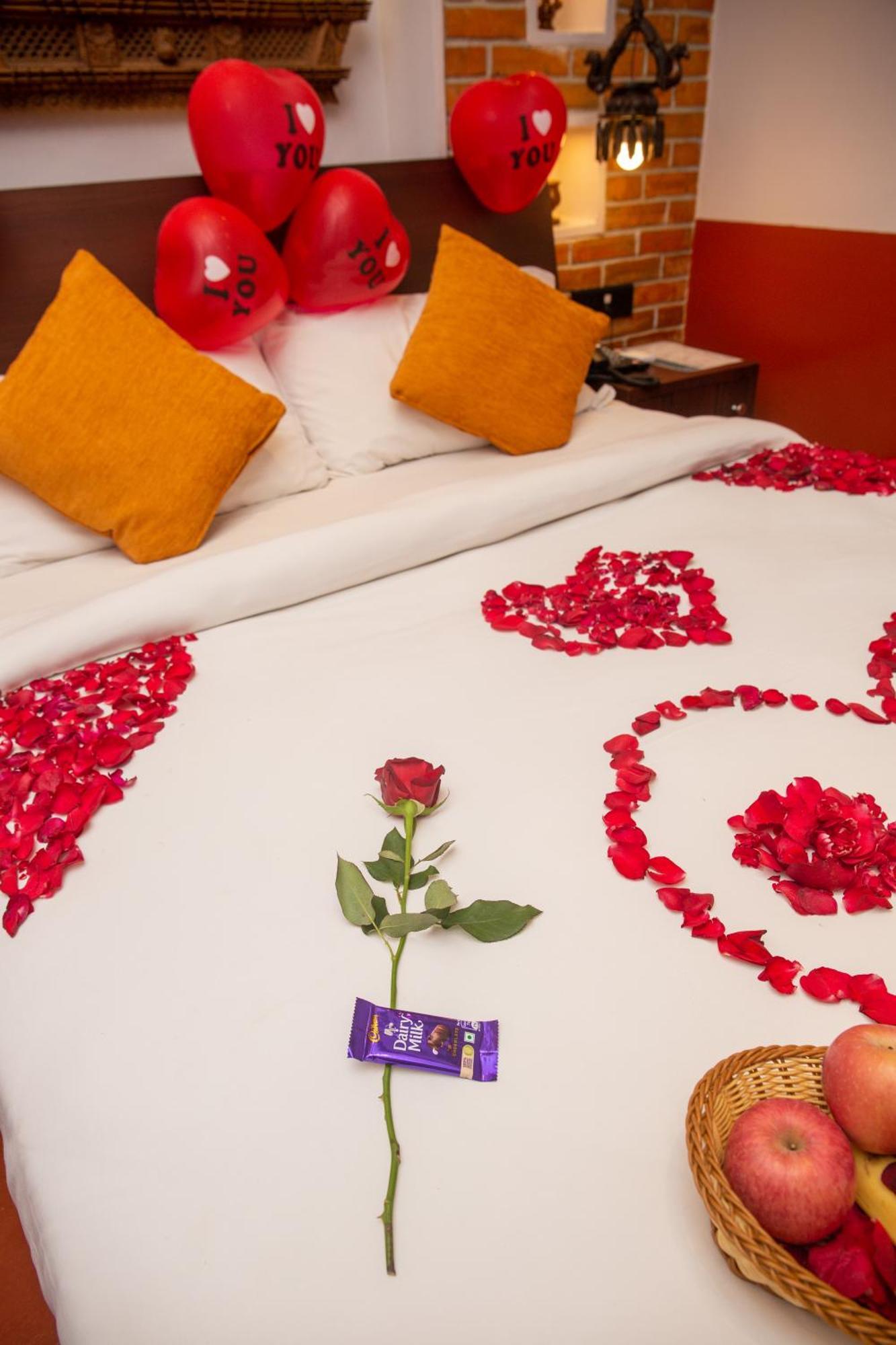 Chautari Boutique Hotel Pokhara Luaran gambar