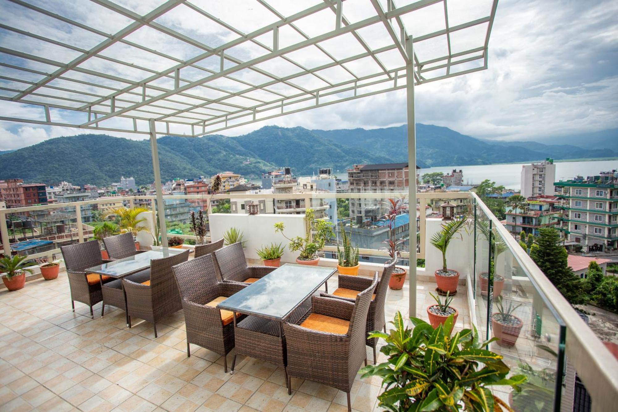Chautari Boutique Hotel Pokhara Luaran gambar