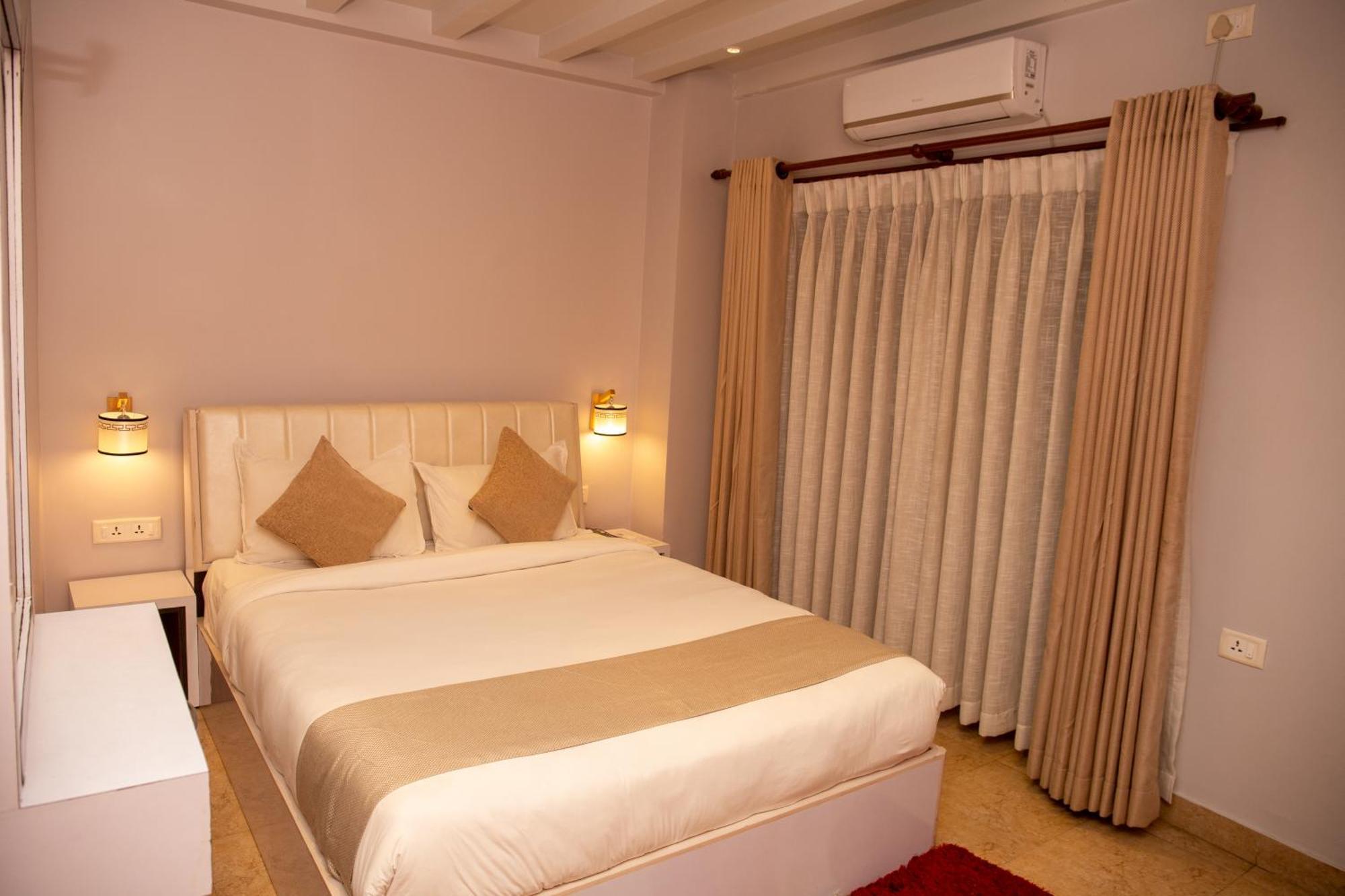 Chautari Boutique Hotel Pokhara Luaran gambar