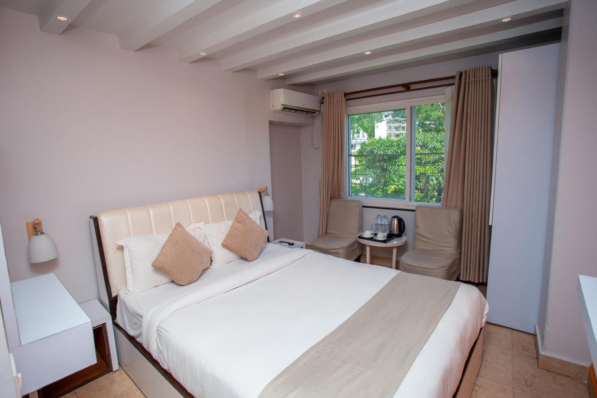 Chautari Boutique Hotel Pokhara Luaran gambar