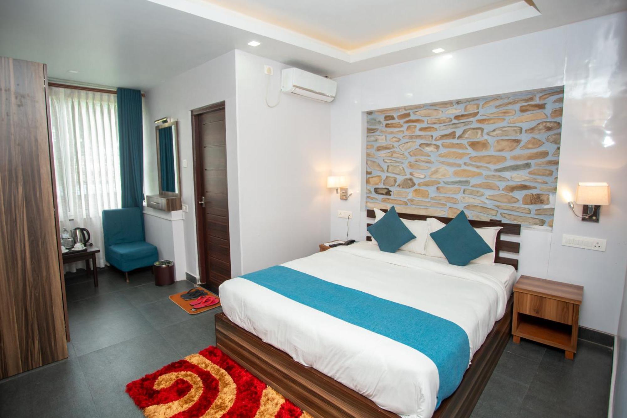 Chautari Boutique Hotel Pokhara Luaran gambar