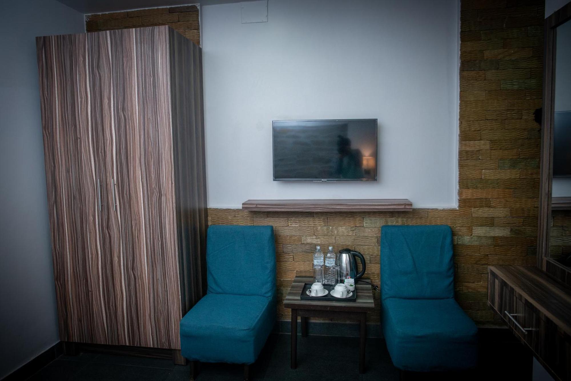 Chautari Boutique Hotel Pokhara Luaran gambar