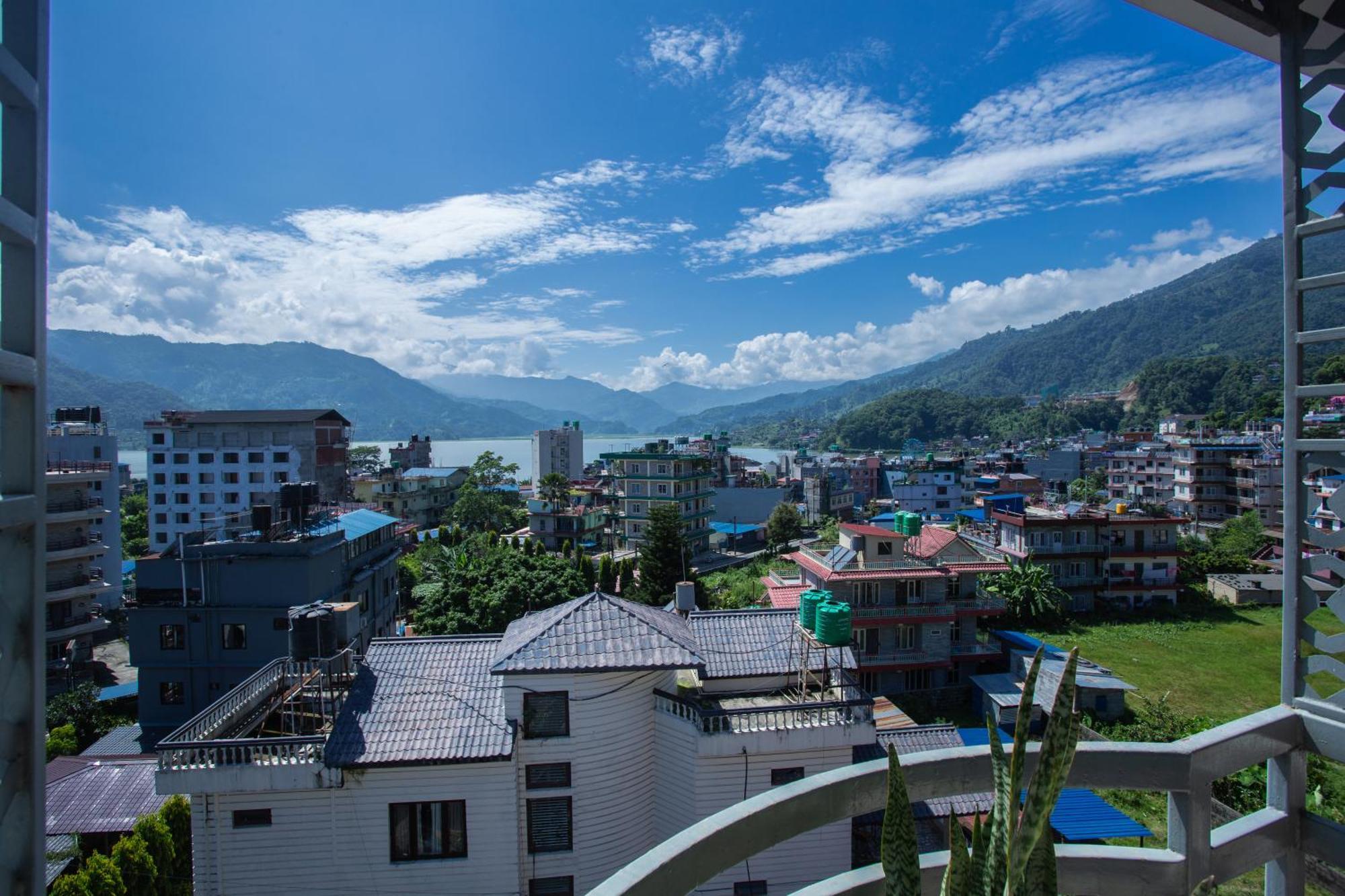 Chautari Boutique Hotel Pokhara Luaran gambar